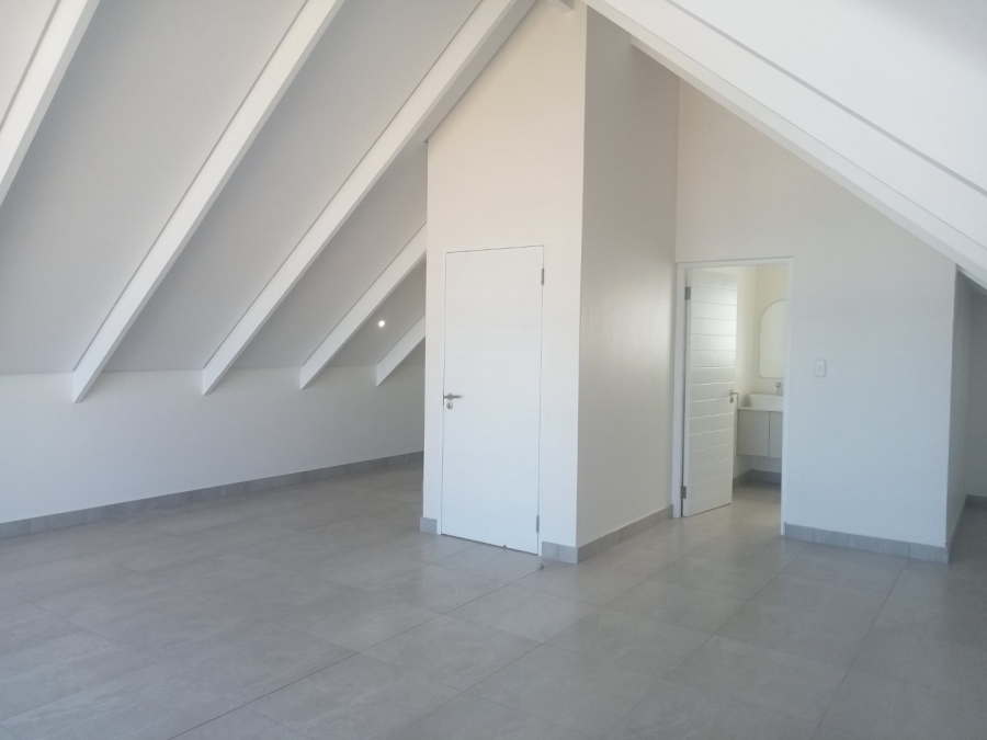 To Let 3 Bedroom Property for Rent in Le Grand Golf Estate Western Cape